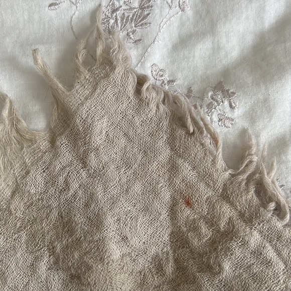 Wilfred triangle mosaic 100% scarf ASO Meghan Markle - Picture 5 of 6